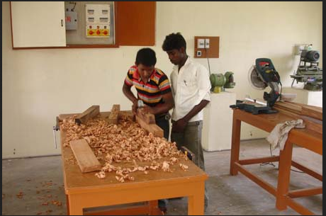 ফার্নিচার মেরামত